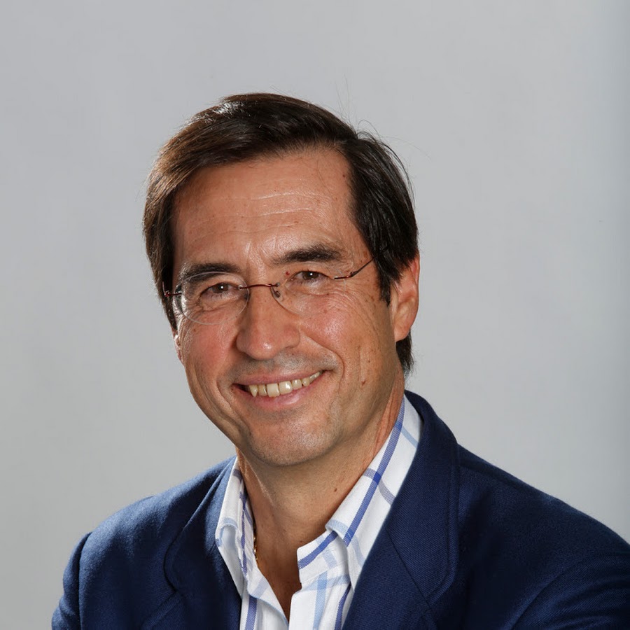 Dr. Mario Alonso Puig